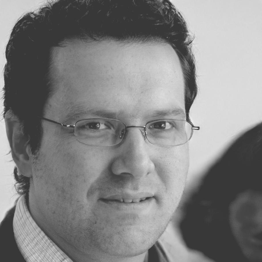 Portrait de Raphaël Delattre, formateur en analyse financière